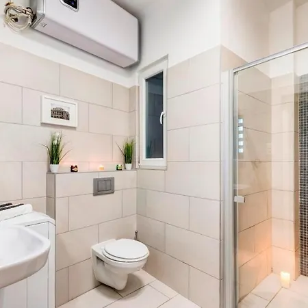 Apartment Real Kertesz Ii.